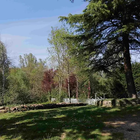D'hotes Le Grand Chaleat Bed & Breakfast *