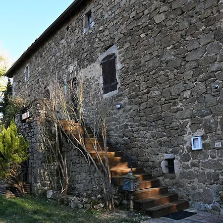 D'hotes Le Grand Chaleat Bed & Breakfast Eclassan